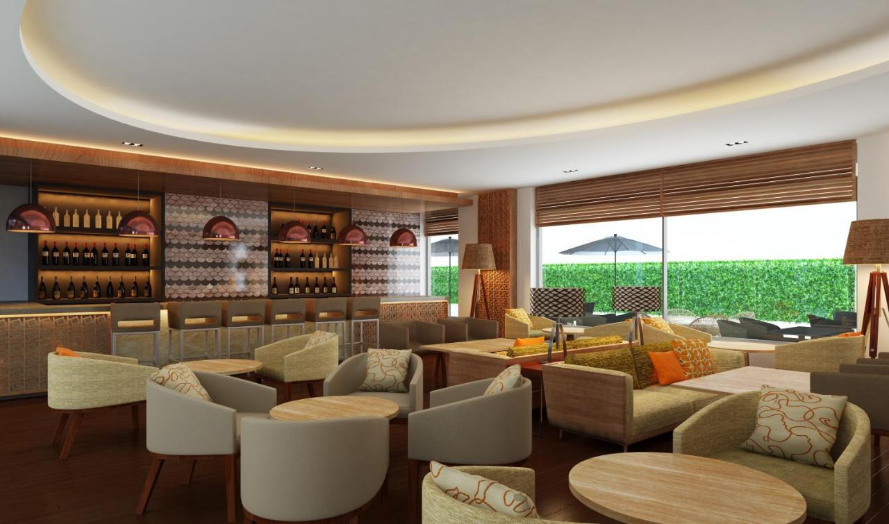 Courtyard By Marriott Raipur Hotel Ngoại thất bức ảnh