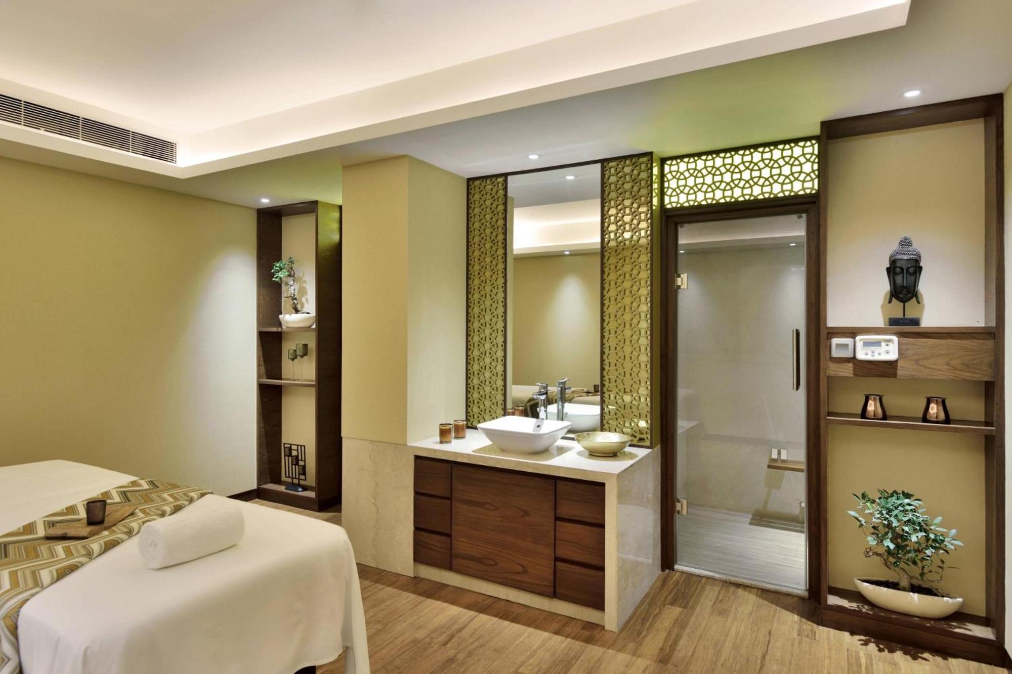 Courtyard By Marriott Raipur Hotel Ngoại thất bức ảnh