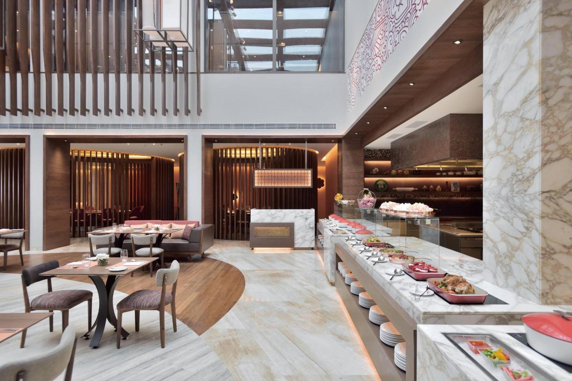Courtyard By Marriott Raipur Hotel Ngoại thất bức ảnh